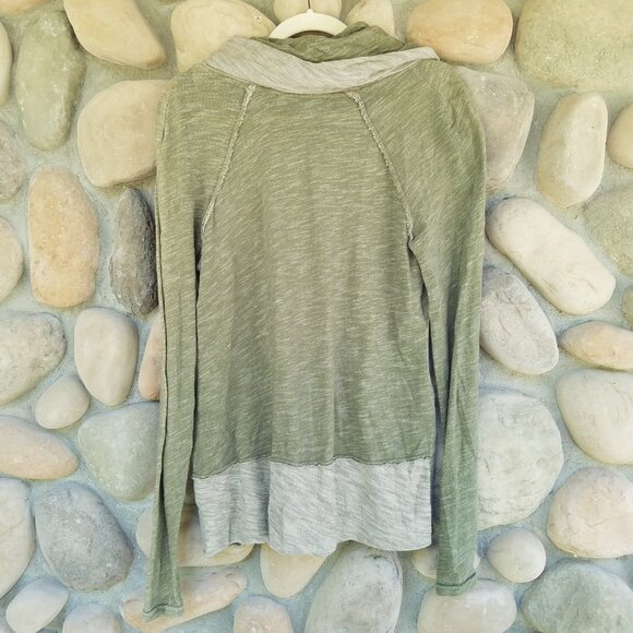 FREE PEOPLE Olive Green Cowl Neck Pull-Over Sweater ONE BODY UN Corp - Picture 9 of 12